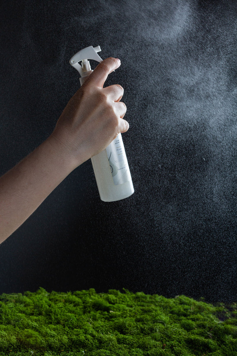 Mega Moisture Spray